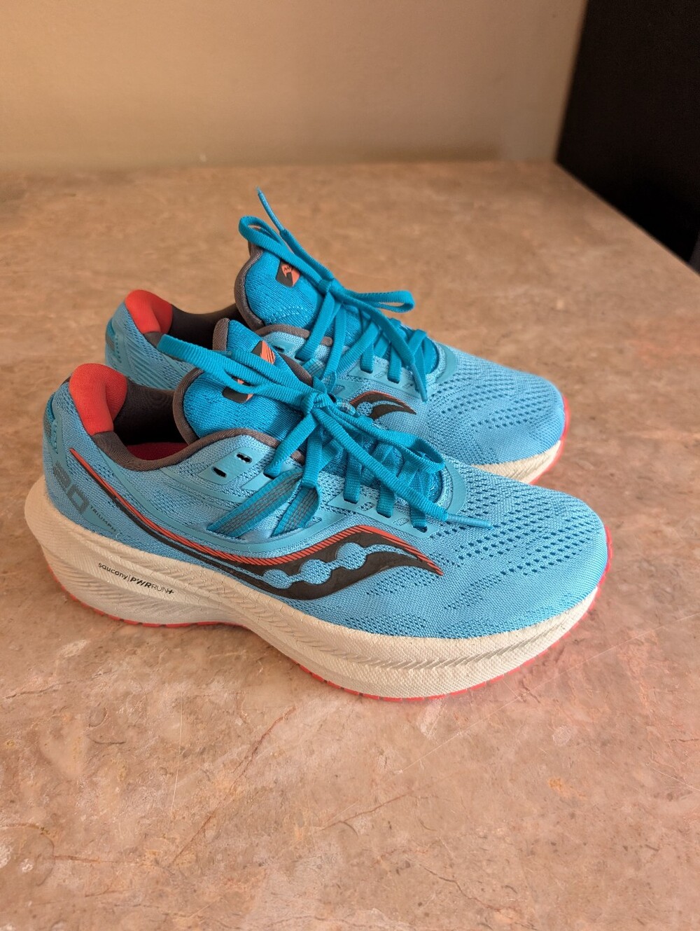 Saucony Triumph 20 "Ocean Coral "Cushioned Running Shoes #S10759-31 Women Size 7